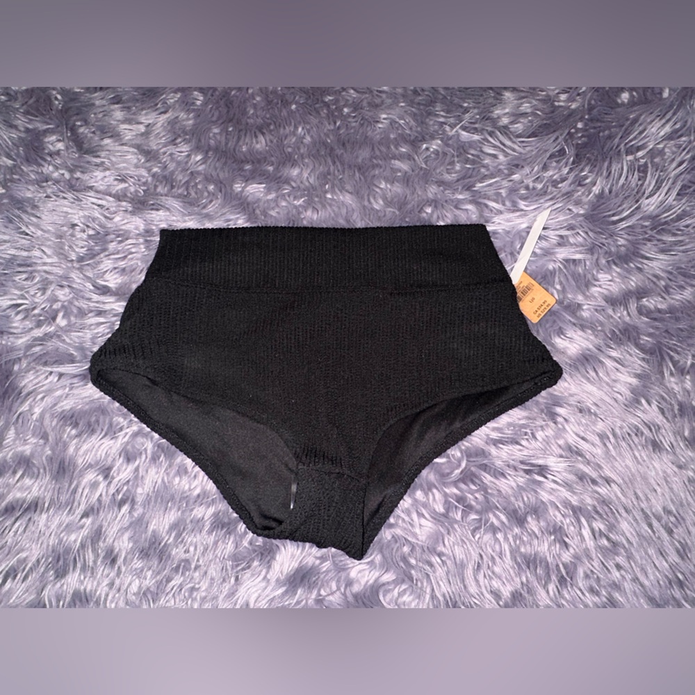 Victoria’s Secret high waisted bikini bottom-Large